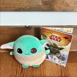 Star Wars Plush Toy in Green and Tan w/Hardcover Little Golden Books Star Wars